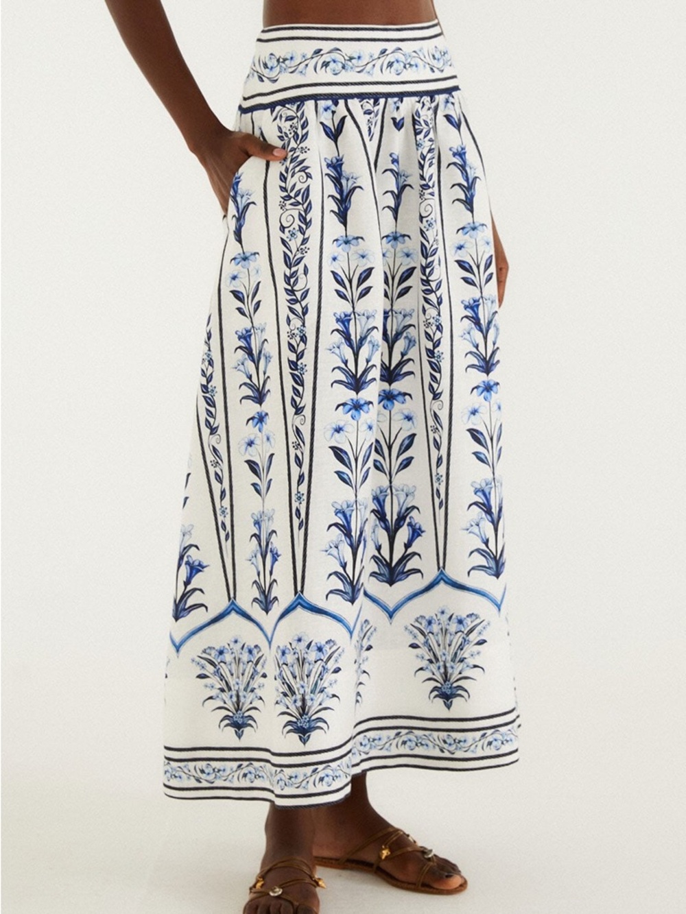 FARM Rio Off-White Flowers Arch Maxi Skirt Size Small NWT
